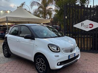 Usata Smart ForFour Prime 71 CV (52 kW) 2016 Bianco Utilitaria