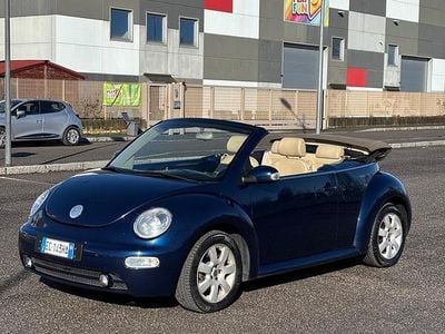 Begagnad VW New Beetle 101 HK (74 kW) 2004 Blå Halvkombi