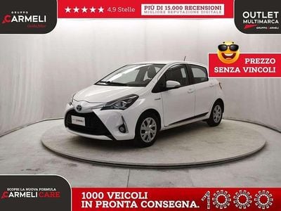 Begagnad Toyota Yaris Hybrid Active 101 HK (74 kW) 2017 Vit Sedan