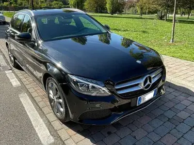 Second-hand Mercedes C220 170 CP (125 kW) 2015 Negru Break