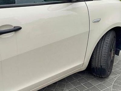 Usata Lancia Ypsilon Gold 60 CV (44 kW) 2019 Bianco Utilitaria