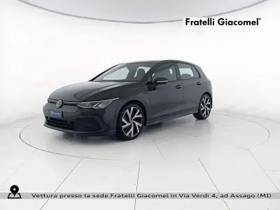 Käytetty VW Golf VIII R-line 131 HP (96 kW) 2024 Harmaa Sedan