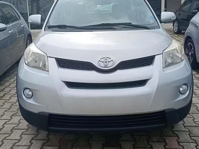 Usata Toyota Urban Cruiser 89 CV (65 kW) 2010 Grigio Utilitaria