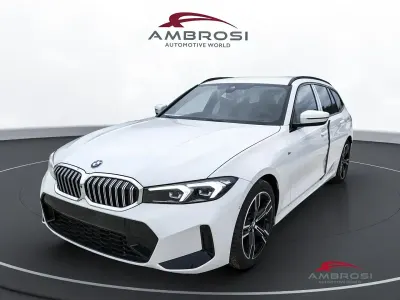 Nuova BMW 320 M Sport 190 CV (139 kW) 2025 Alpin white pastello Station wagon