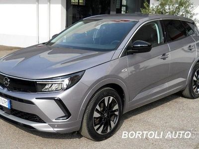 Usata Opel Grandland X Business Elegance 131 CV (96 kW) 2023 Grigio SUV