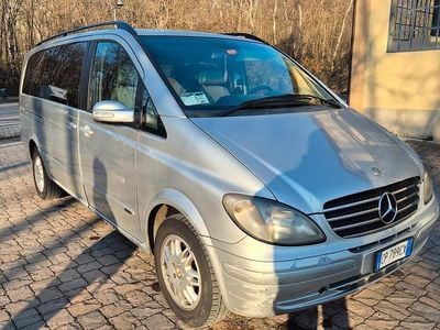 Usata Mercedes Viano 112 CV (82 kW) 2004 Grigio Monovolume