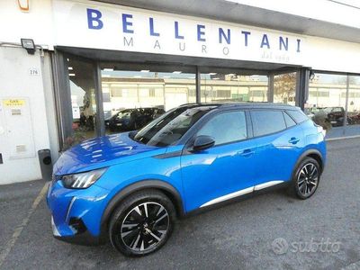 Usata Peugeot e-2008 GT 100 kW (136 CV) 2021 Blu/azzurro SUV