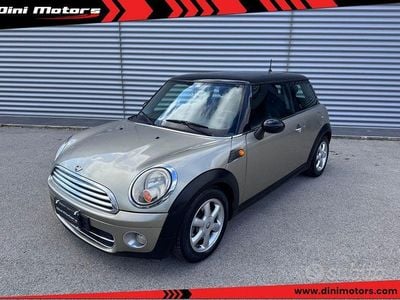 Usata Mini Cooper D Chili 109 CV (80 kW) 2007 Oro Utilitaria
