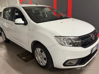 Usata Dacia Sandero 75 CV (55 kW) 2018 Bianco Berlina