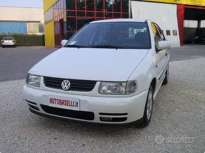 Usata VW Polo 50 CV (36 kW) 1996 Bianco Utilitaria
