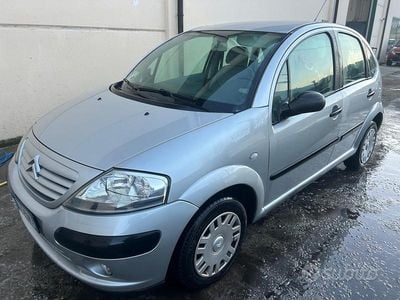 Używany Citroën C3 Elegance 60 KM (44 kW) 2003 Szary Sedan/Limuzyna