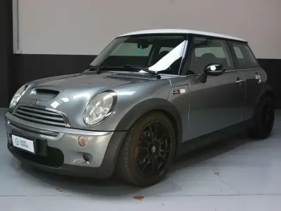 Usata Mini Cooper S 163 CV (119 kW) 2003 Dark silver Utilitaria
