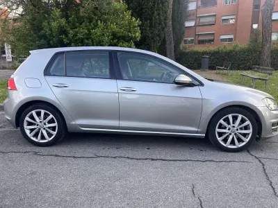 Używany VW Golf VII Executive 110 KM (80 kW) 2017 Srebrny Sedan/Limuzyna
