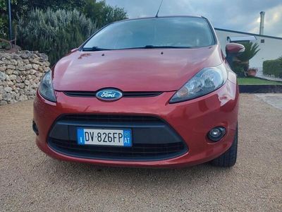 Usata Ford Fiesta 89 CV (65 kW) 2009 Rosso Utilitaria