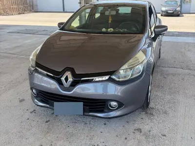 Usado Renault Clio IV 73 CV (53 kW) 2013 Berlina