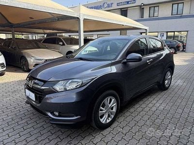 Usata Honda HR-V Elegance 131 CV (96 kW) 2017 Grigio / metallizzato SUV