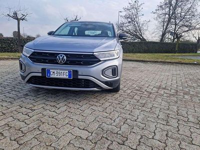 Usata VW T-Roc Life 150 CV (110 kW) 2022 Argento SUV