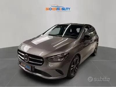Usata Mercedes B180 136 CV (100 kW) 2020 Grigio Utilitaria