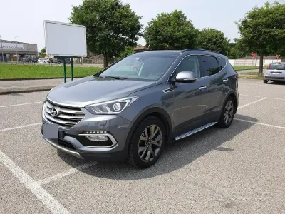 Usata Hyundai Santa Fe Style 200 CV (147 kW) 2017 Grigio SUV