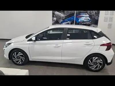 Usata Hyundai i20 78 CV (57 kW) 2024 Bianco Utilitaria