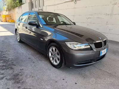 Usata BMW 318 M Sport 122 CV (89 kW) 2007 Grigio Berlina