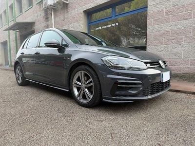 Usata VW Golf VII R-line 149 CV (109 kW) 2019 Grigio Berlina