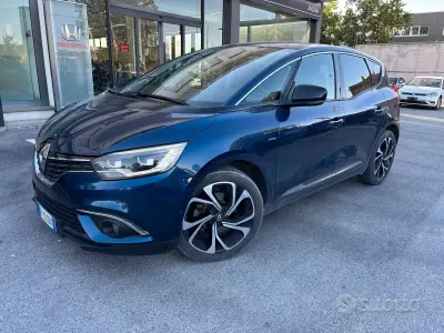 Usata Renault Scénic III Bose Edition 110 CV (80 kW) 2017 Bluazzurro Monovolume