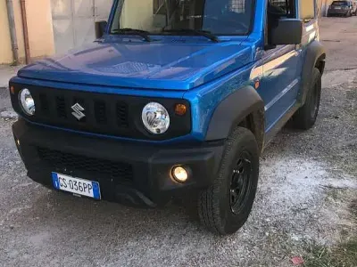 Usata Suzuki Jimny 102 CV (75 kW) 2024 Blu/azzurro SUV