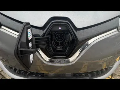 Usata Renault Zoe Evolution 100 kW (136 CV) 2023 Blu Utilitaria