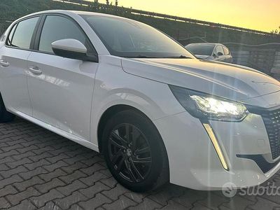 Usata Peugeot 208 102 CV (75 kW) 2021 Bianco Utilitaria