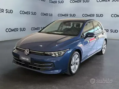 Usata VW Golf VIII Style 150 CV (110 kW) 2025 Blu Berlina