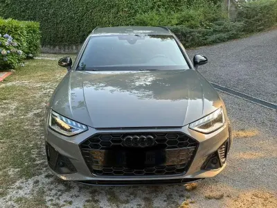 Usata Audi A4 S-Line 163 CV (119 kW) 2023 Grigio Station wagon