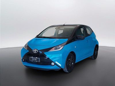Begagnad Toyota Aygo X-cite 69 HK (50 kW) 2015 Blå Halvkombi