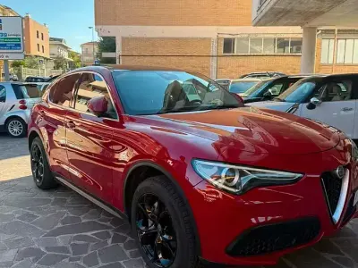 Usata Alfa Romeo Stelvio 210 CV (154 kW) 2019 Rosso SUV