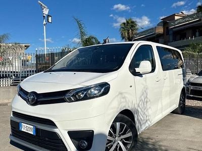 Usata Toyota Proace Verso Luxury 149 CV (109 kW) 2019 Bianco Station wagon