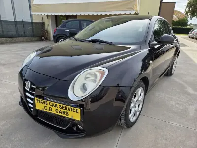 Usata Alfa Romeo MiTo Distinctive 105 CV (77 kW) 2010 Nero Utilitaria