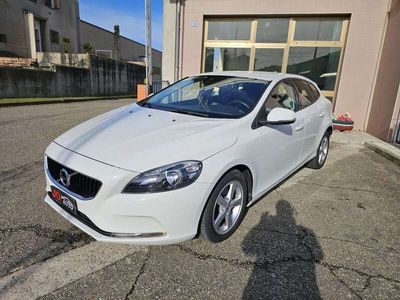 usata Volvo V40 2.0 d2 eco R-design Momentum