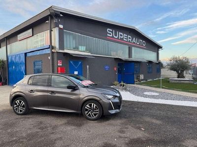 Usata Peugeot 208 Allure 102 CV (75 kW) 2023 Grigio Utilitaria