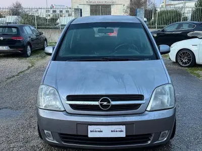 Usata Opel Meriva Cosmo 101 CV (74 kW) 2004 Grigio Monovolume