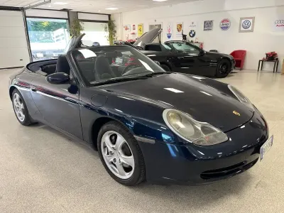 Usata Porsche 911 Carrera 4 Cabriolet 300 CV (220 kW) 2000 Bluazzurro Cabrio