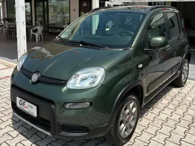Usata Fiat Panda Cross Cross 75 CV (55 kW) 2014 Verde Utilitaria