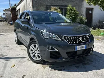 Begagnad Peugeot 3008 Allure 131 HK (96 kW) 2019 Blå SUV