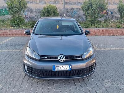 Usata VW Golf VI 105 CV (77 kW) 2011 Utilitaria