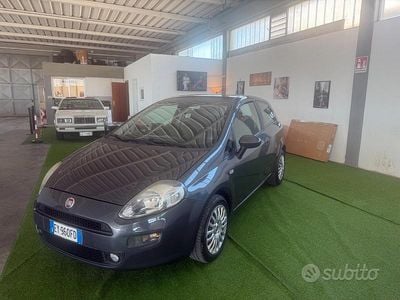 Usata Fiat Punto Lounge 75 CV (55 kW) 2015 Grigio Utilitaria