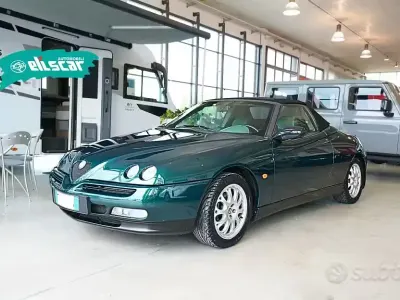 Usata Alfa Romeo Spider 150 CV (110 kW) 1996 Verde Cabrio