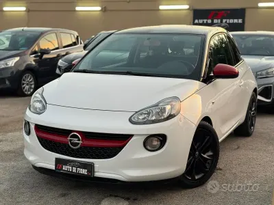 Usata Opel Adam Glam 87 CV (63 kW) 2014 Bianco Utilitaria