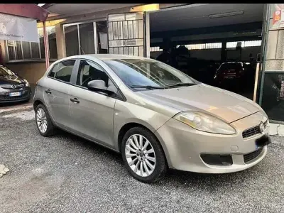 Usata Fiat Bravo 120 CV (88 kW) 2009 Grigio Utilitaria