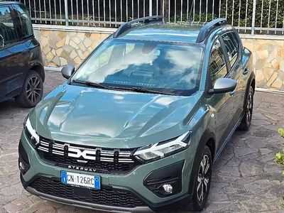 Usata Dacia Sandero Stepway 91 CV (66 kW) 2023 Verde Berlina