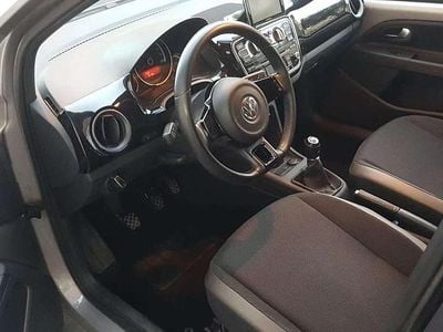 Usata VW up! Highline 68 CV (50 kW) 2014 Utilitaria