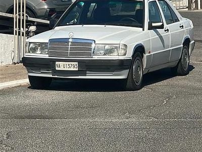 Usata Mercedes 190 118 CV (86 kW) 1990 Bianco Berlina